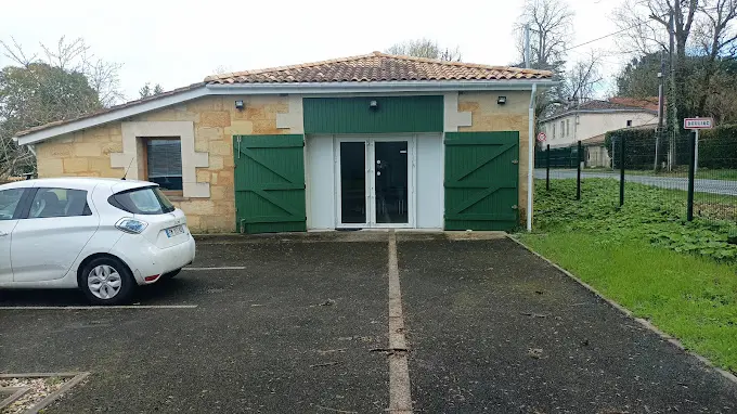 Extérieur cabinet (parking)